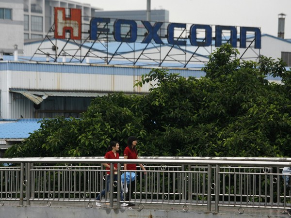 Taiwans Foxconn suspends operation of two factories in China due to COVID-19