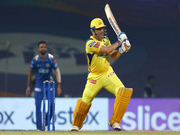 IPL 2022: MS Dhonis late blitz sinks MI to their 7th consecutive defeat; CSK grab 2nd win