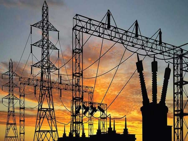 Delhis peak power demand clocks 6000 MW