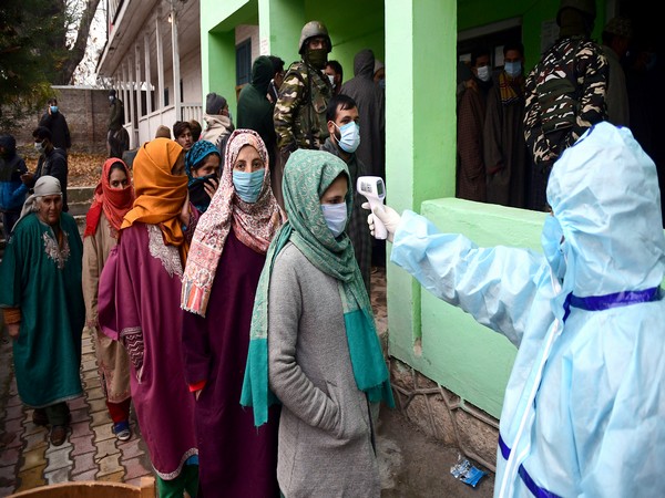 India reports 2,828 new COVID-19 cases, 14 deaths in last 24 hours