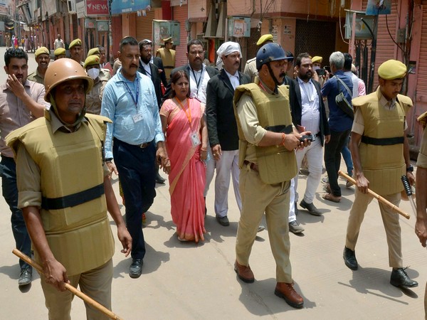 Shivling found at Gyanvapi, claims petitioner; Varanasi court orders sealing of area