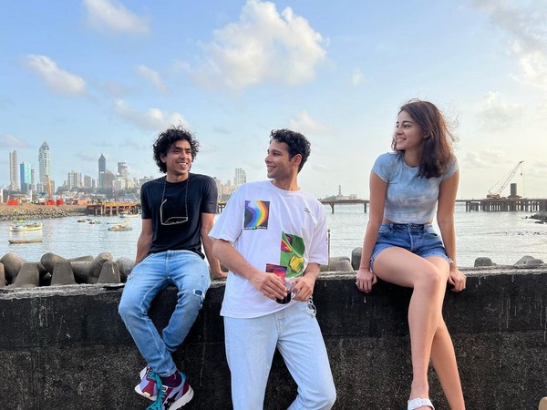 Ananya Panday, Siddhant Chaturvedi and Adarsh Gourav are the perfect Kho Gaye Hai hum Kahan" threesome in the new pic