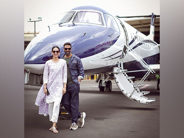 Akshay Kumar, Manushi Chillar in Varanasi for Samrat Prithviraj promotions