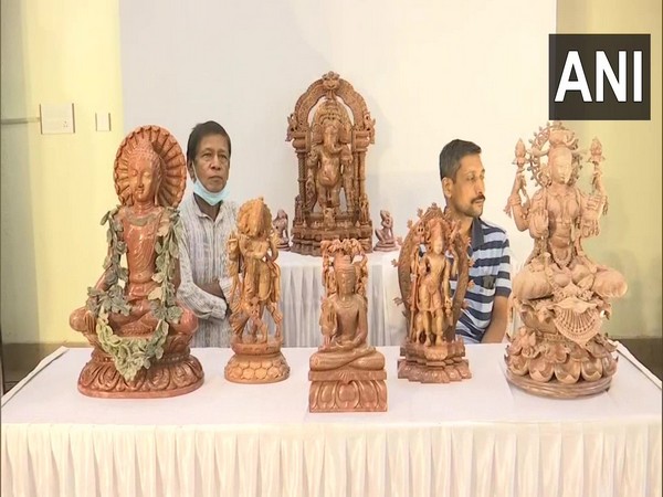 Bhubaneswar: Traditional handicraft products displayed in Odishas Master Crafters exhibition