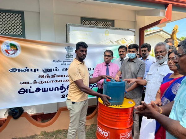 Sri Lanka distributes Indias consignment of 1,500 litres of kerosene among fishermen
