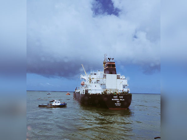 India delivers another 40,000 MT diesel consignment to Sri Lanka