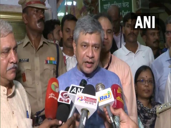 Ashwini Vaishnaw makes Indias first 5G call at IIT Madras