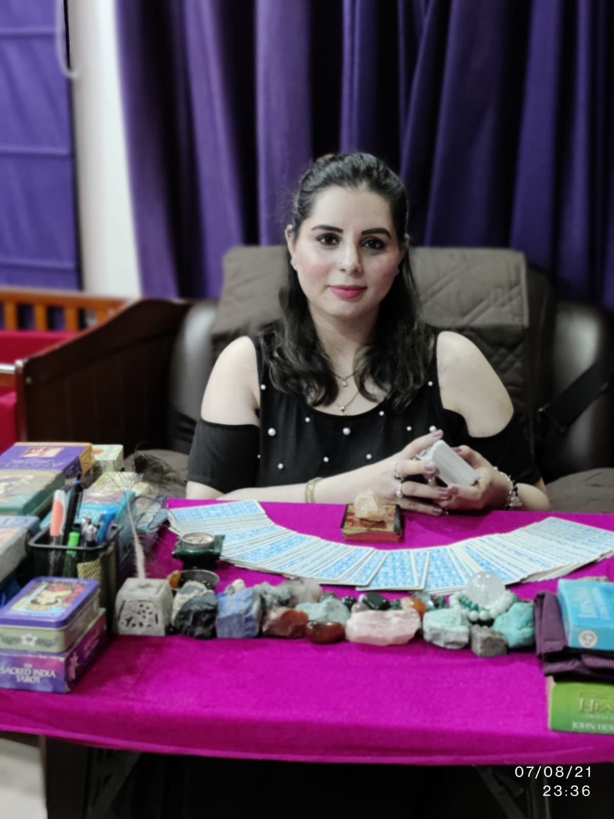 PROSPERITY IS WHAT LIVES THROUGH YOUR LIFE: AARUSHIE KAKAR,THE TAROT READER