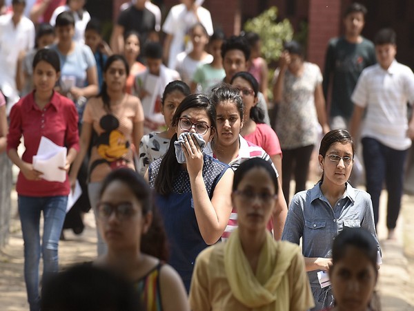 Indias top NEET educators collaborate to launch special mock test papers (printed) with official OMR sheets for July 2022 aspirants and droppers