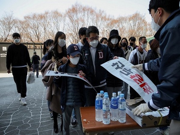 Omicron smashes North Koreas safety vacuum, 820,000 COVID-19 cases reported