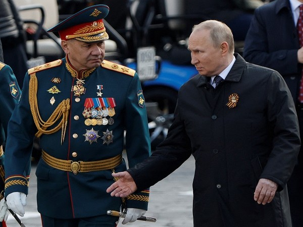 Putin defends military action in Ukraine at Russias Victory Day parade