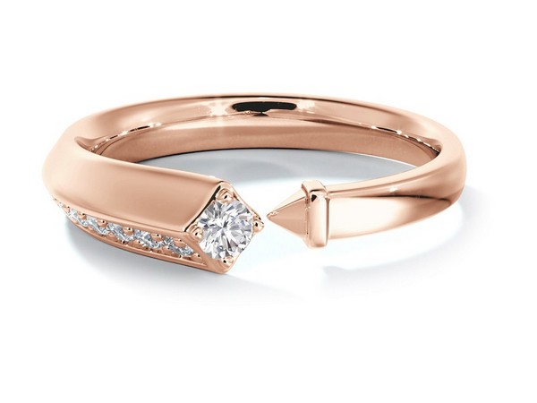 Tata CLiQ Luxury forays into fine jewellery with the launch of De Beers Forevermark