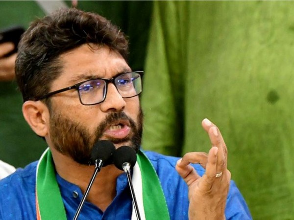 Jignesh Mevani takes swipe at CPI(M) says party in tacit alliance with BJP