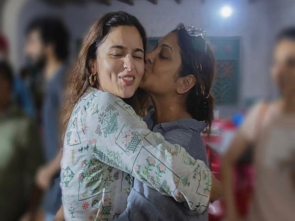 Alia Bhatt, Shefali Shahs Darlings opts for a digital route, to release on Netflix
