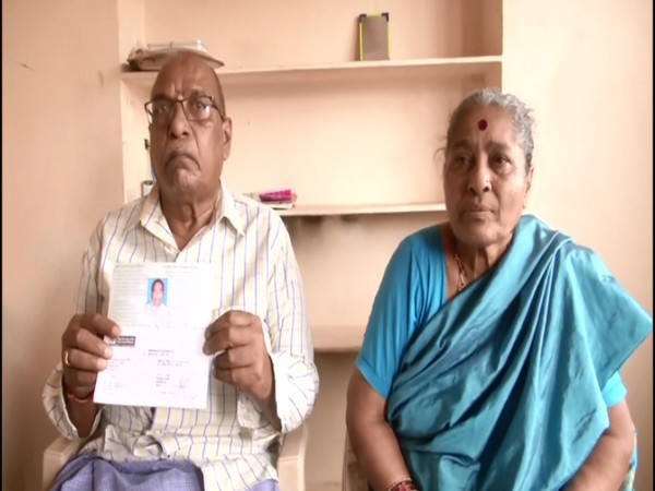 Telangana: CMs Relief Fund helps couple to bear COVID-19 treatment expenses post pandemic