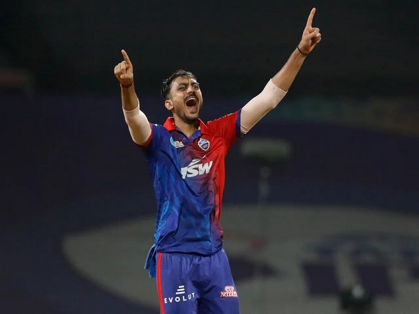 DCs Axar Patel becomes 9th spinner to scalp 100 wickets in IPL