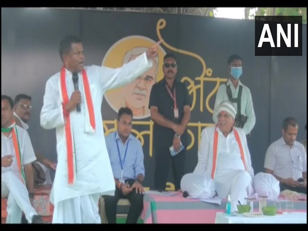 Chhattisgarh Minister compares smoothness of roads with Hema Malinis cheeks