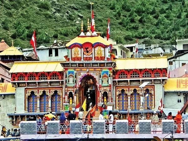 Ukhand: District admin ensures regular health checkups of Char Dham Yatra devotees