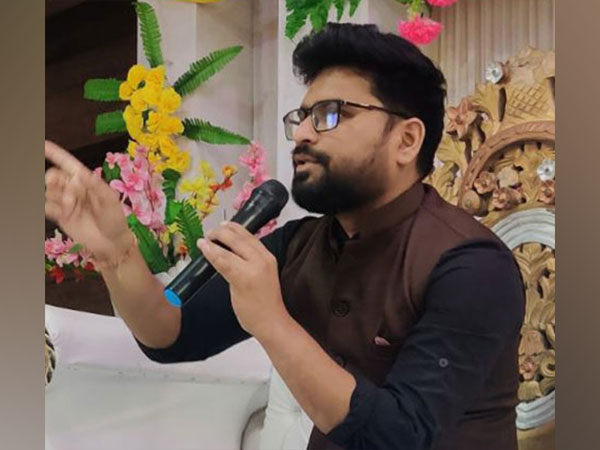 Divya Gyan Sabha at Kashi proposes widespread campaign for Yoga &amp; Spirituality