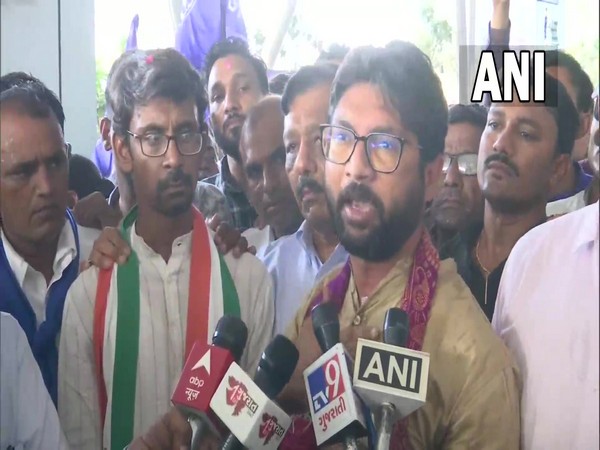 My arrest was at behest of Assam Govts political bosses in Delhi, says Jignesh Mevani on arrival at Ahmedabad