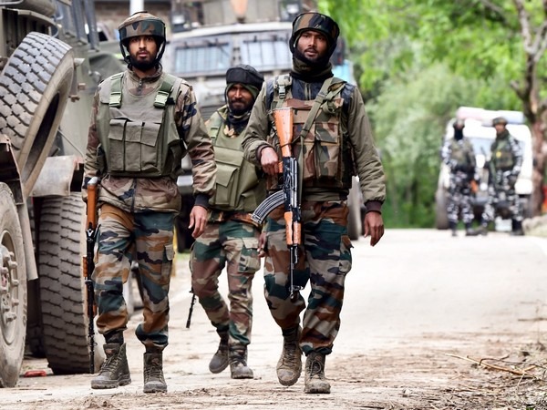 Encounter breaks out between security forces, terrorists in J-Ks Awantipora