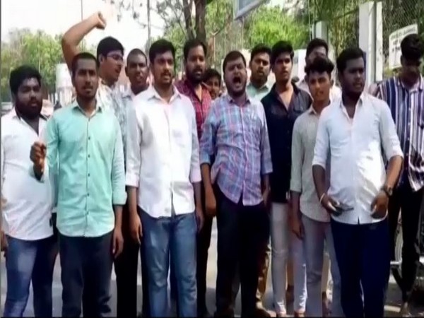 Hyderabad: NSUI members protest seeking permission for Rahul Gandhis visit to Osmania University