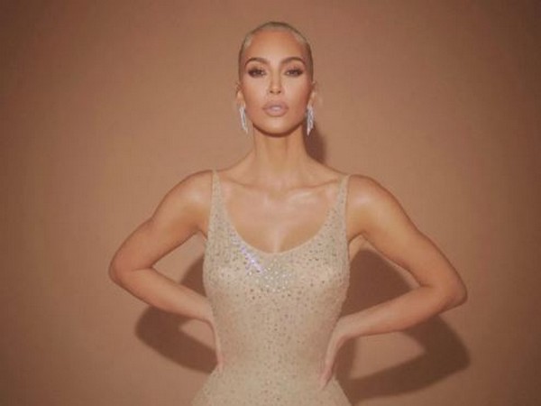 Kim Kardashians personal trainer defends her rapid weight loss