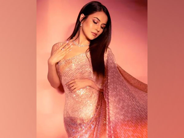 Shehnaaz Gill shares picture with Brahma Kumari Shivani, mentions her as soulsister