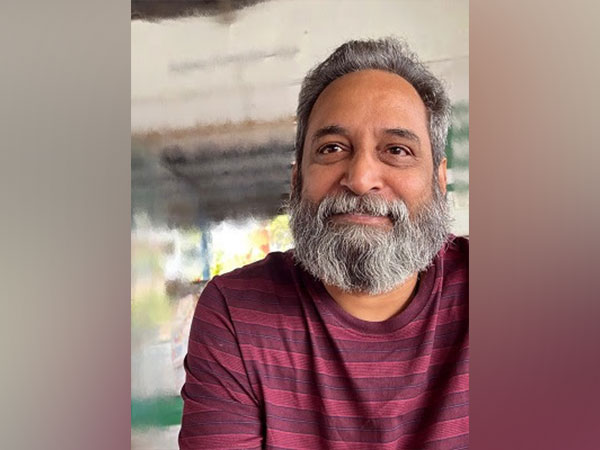 Seasoned HR Professional K Padmakar Showcases his Art at Solo Exhibition/Sale Themed Life and its Scaffoldings