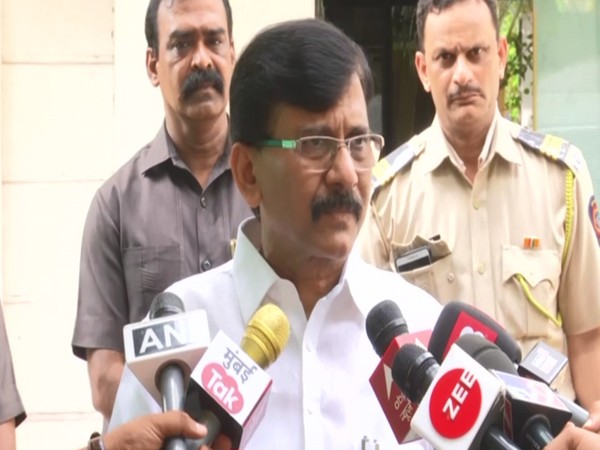 Reading Hanuman Chalisa, turning off loudspeakers wont solve Kashmiri Pandits issue, says Shiv Senas Sanjay Raut