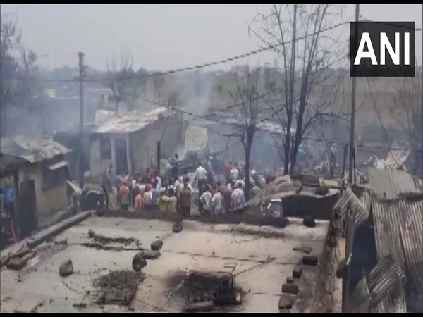 Fire breaks out in Nagpurs Mahakali Nagar slum area