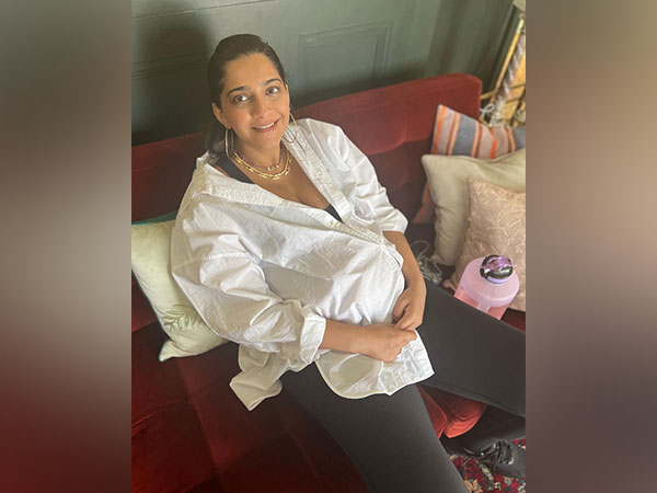 Love every moment: Anand Ahuja shares new glimpses of mom-to-be Sonam Kapoor