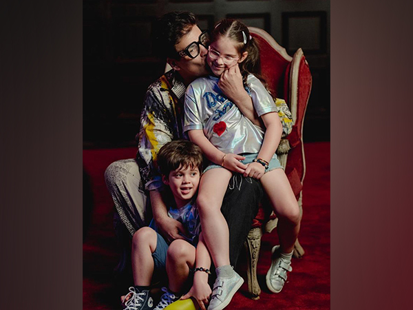 Karan Johar shares pictures of twins Yash and Roohi, pens a heartfelt note on Fathers Day