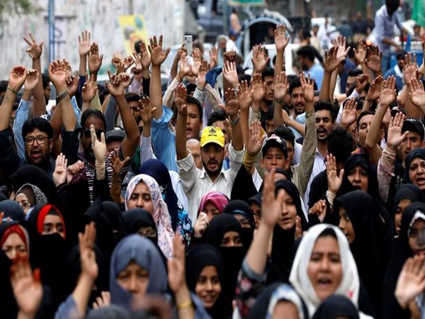 Karachi police arrest 28 protesters demonstrating over missing Baloch students