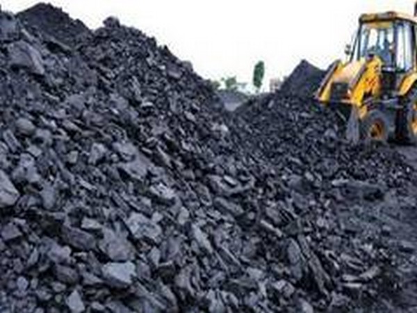 Indias coal import declines to 209 MT in 2021-22 as domestic output jumps