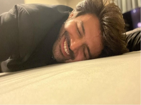 Find out Kartik Aaryans favourite emoji