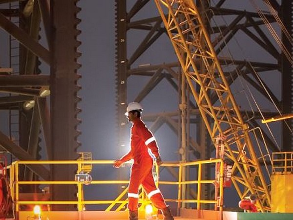 Cairn Oil &amp; Gas to convert Mangala pipeline to solar by 2025