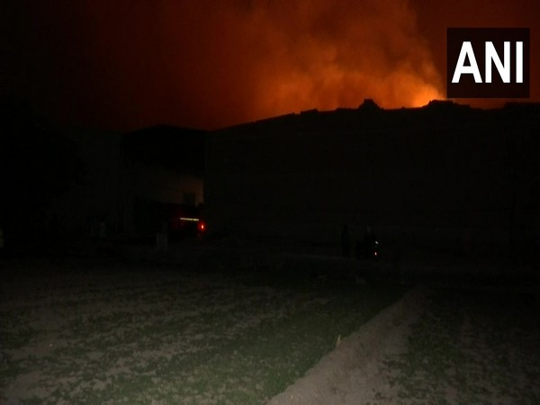 Fire breaks out in crockery factory in Delhis Hamidpur