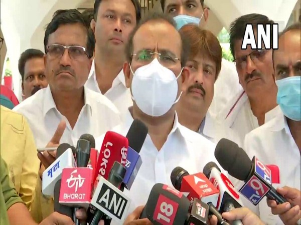 Mask not mandatory, says Maharashtra Health Minister amid surge in COVID cases