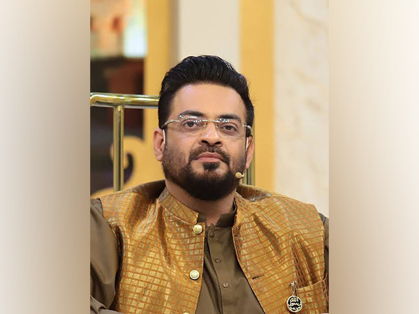 Pakistans popular TV host Amir Liaquat dies at 49 under mysterious circumstances