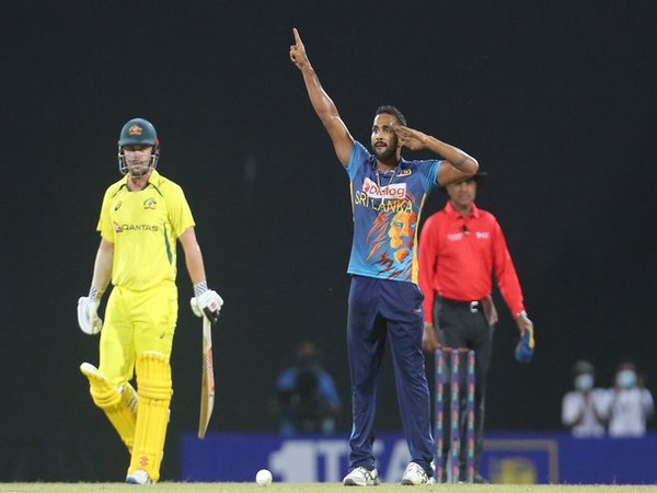 I think as a batsman while bowling, reveals SLs Karunarate