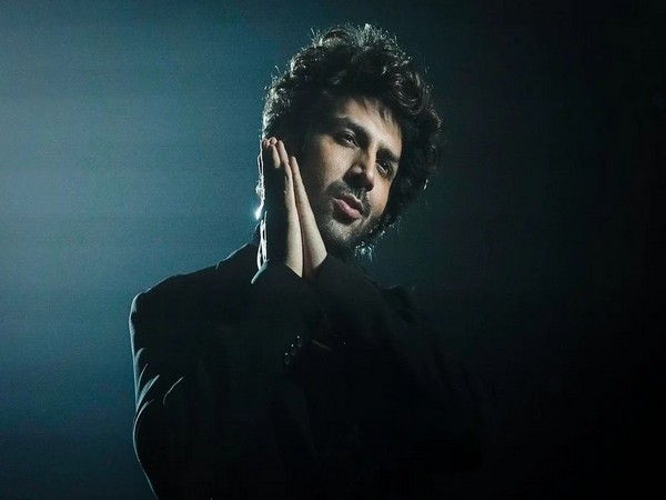 Kartik Aaryan tests positive for COVID-19, wont attend IIFA 2022