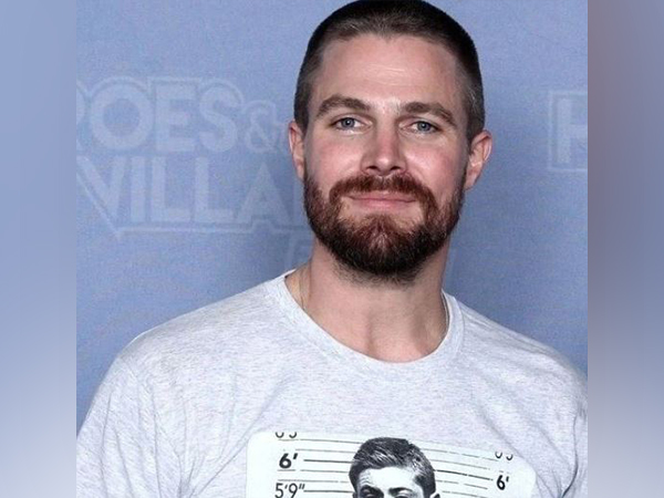 Stephen Amell of Arrow fame welcomes second child with wife Cassandra Jean