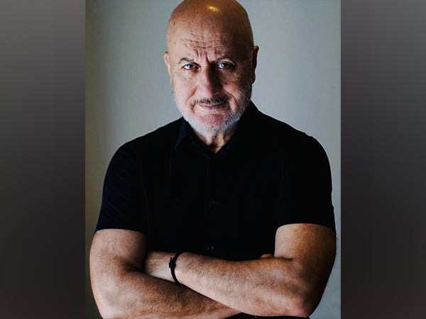 Anupam Kher announces his 526th movie Kaagaz 2