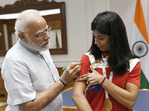 PM Modi meets gold medallist Nikhat Zareen, other winners of Womens World Boxing Cships