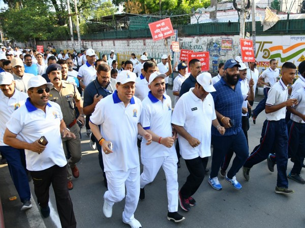 Dehradun: Ahead of International Yoga Day, CM Dhami participates in Run for Yoga program