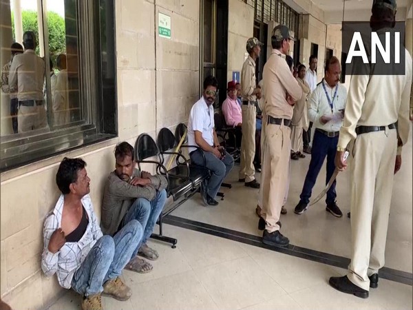 Two drunk men barge into Indore district collectors office with swords