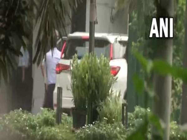 Maha political crisis: Devendra Fadnavis reaches JP Naddas residence in Delhi