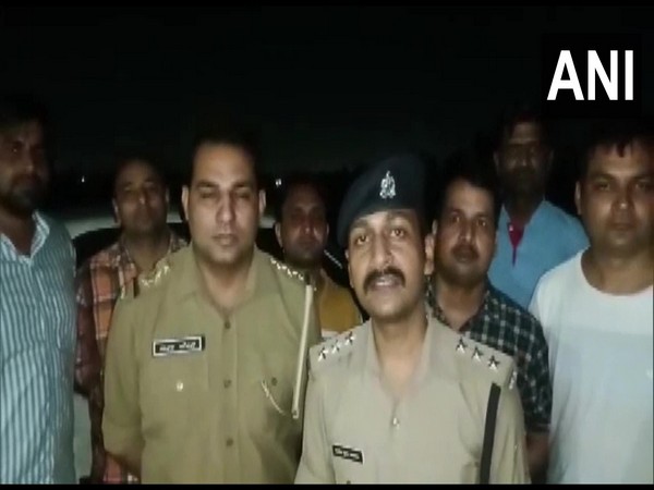 One injured during cross-firing with police in UPs Ghaziabad