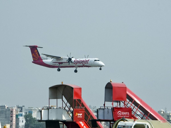 Proud of our pilots, have faith in them: SpiceJet after plane carrying 185 passengers makes emergency landing in Patna